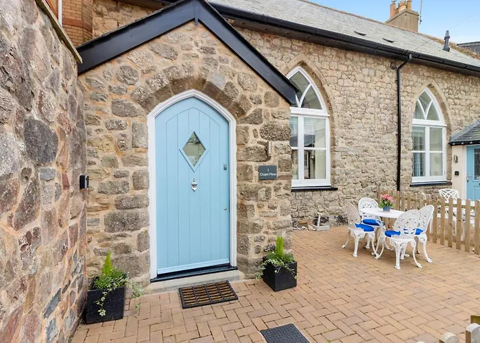 1 Chapel Mews